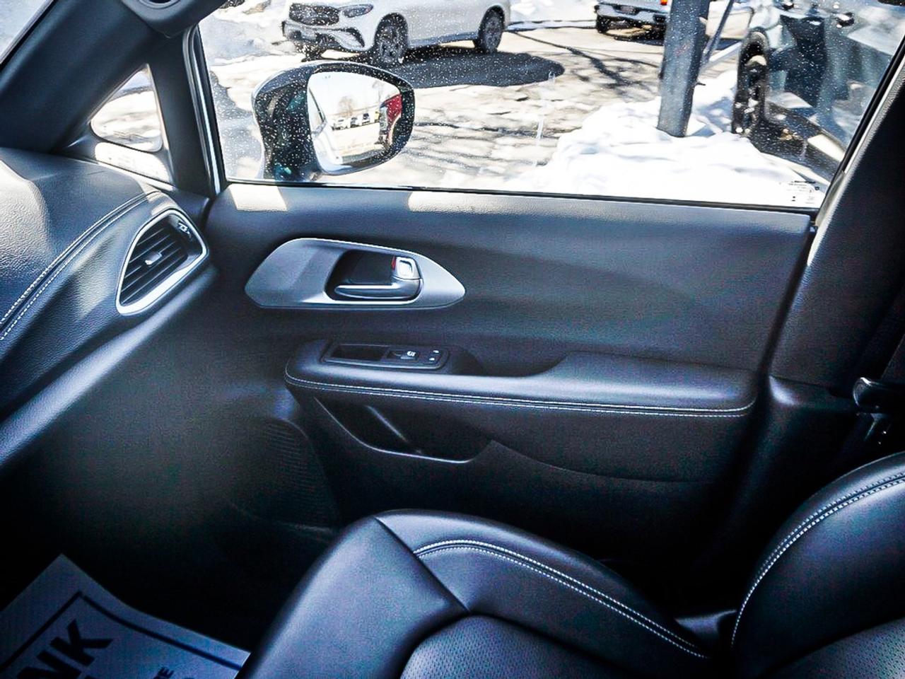 2024 Chrysler Pacifica  Photo