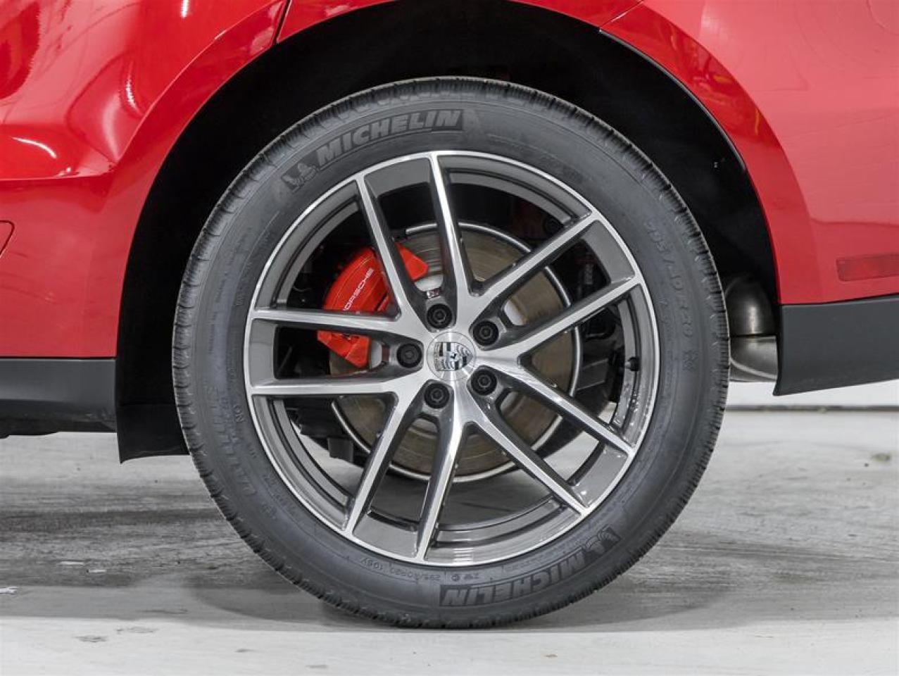 2026 Porsche Macan  Photo