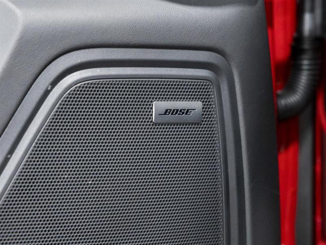 2026 Porsche Macan  Photo