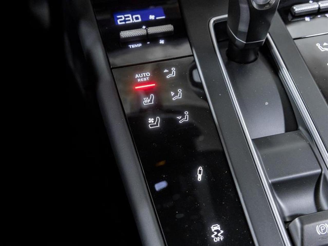 2026 Porsche Macan  Photo