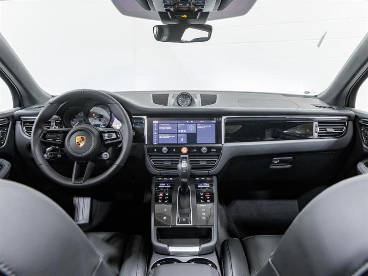 2026 Porsche Macan  Photo
