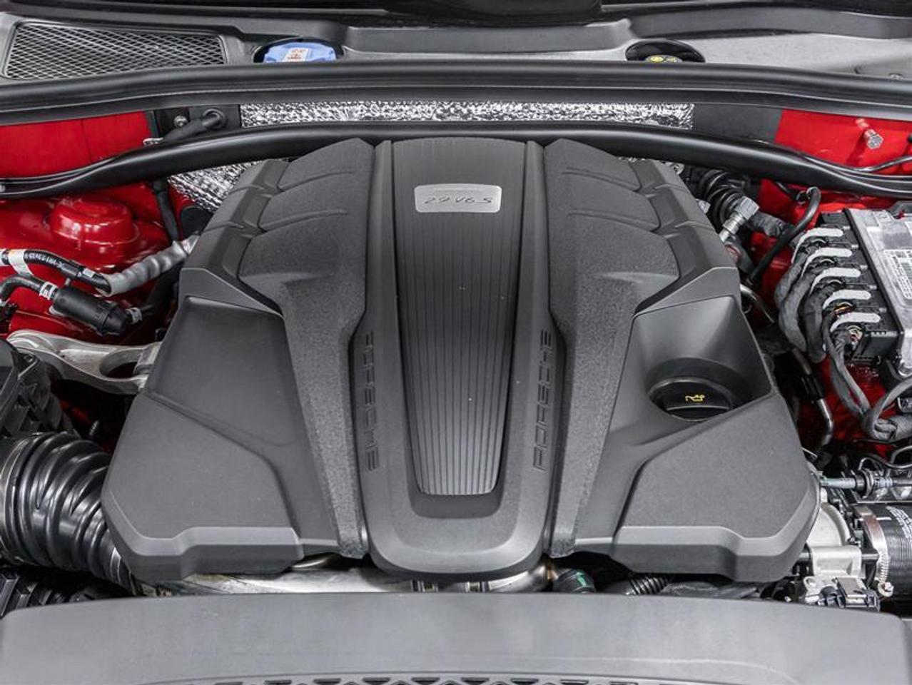 2026 Porsche Macan  Photo