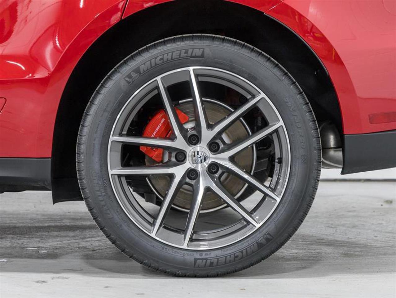 2026 Porsche Macan  Photo