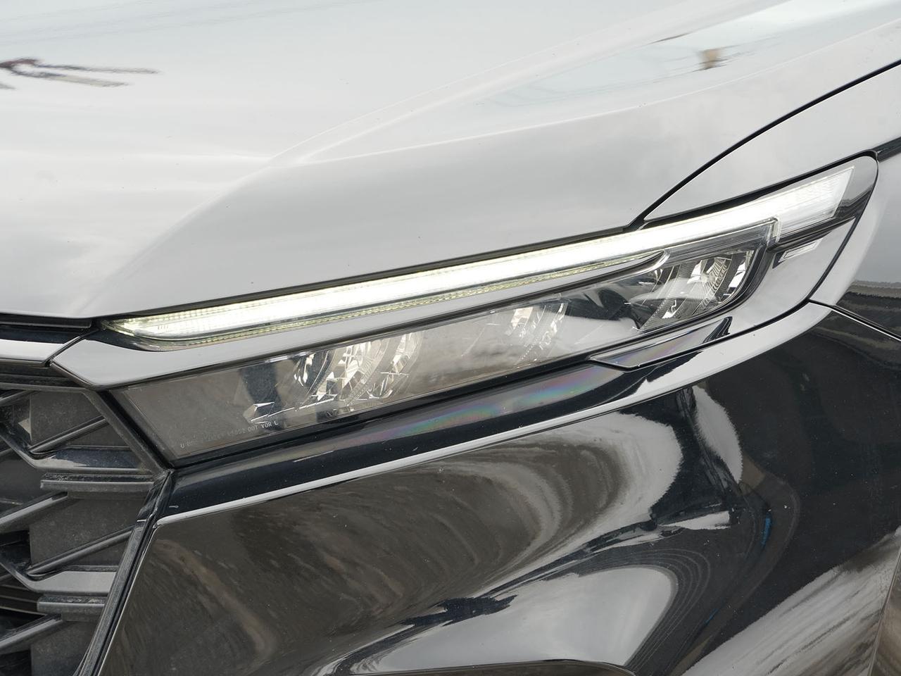 2024 Honda CR-V Hybrid Touring Photo