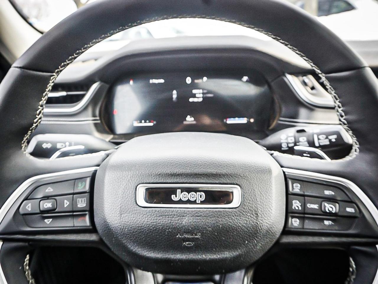 2023 Jeep Grand Cherokee  Photo