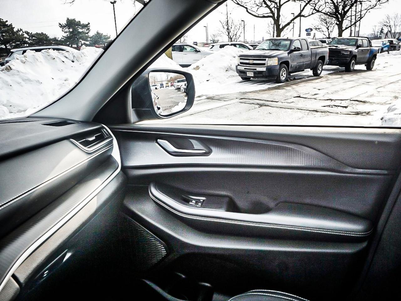 2023 Jeep Grand Cherokee  Photo