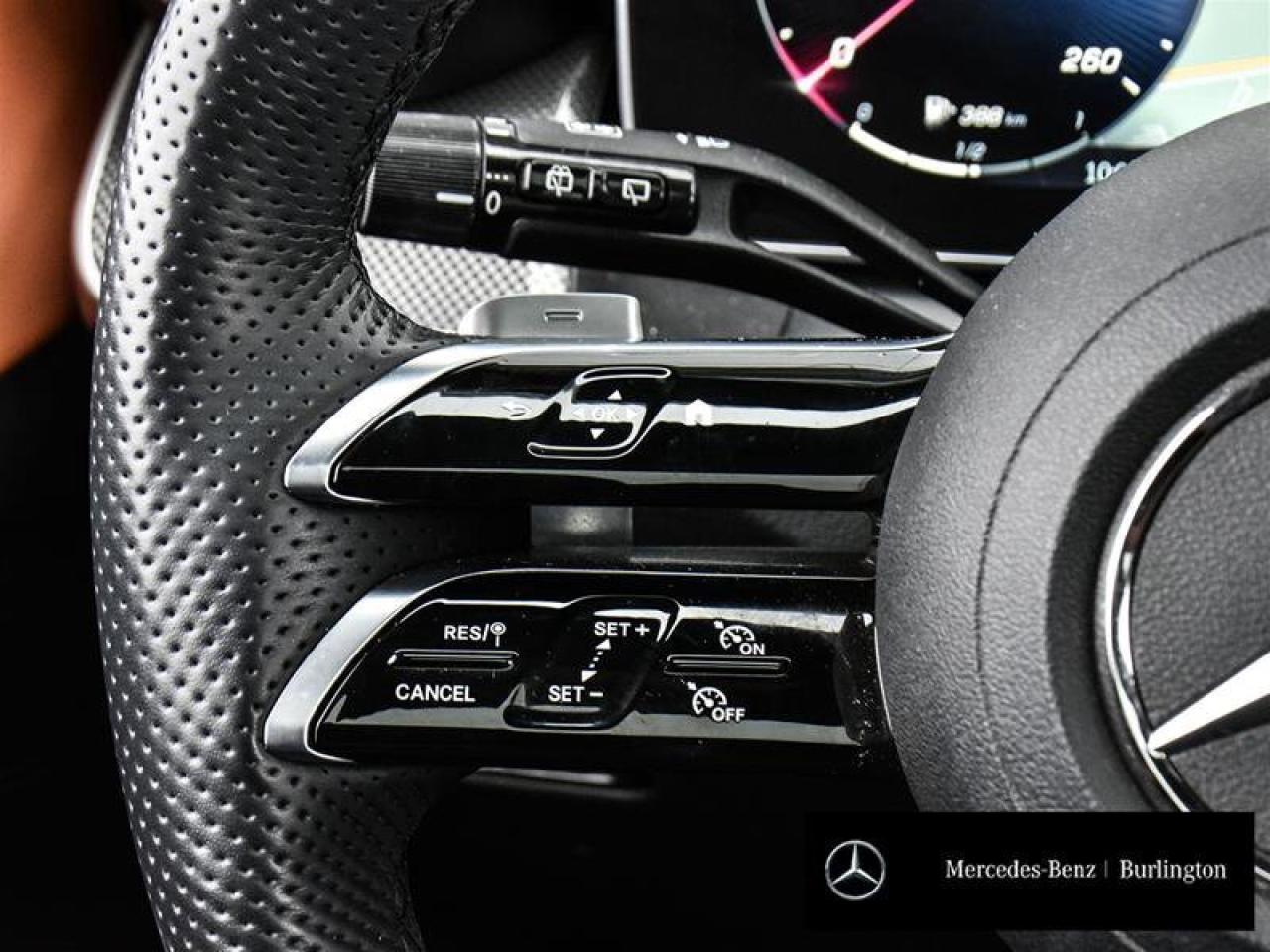 2023 Mercedes-Benz GLC GLC 300 Photo