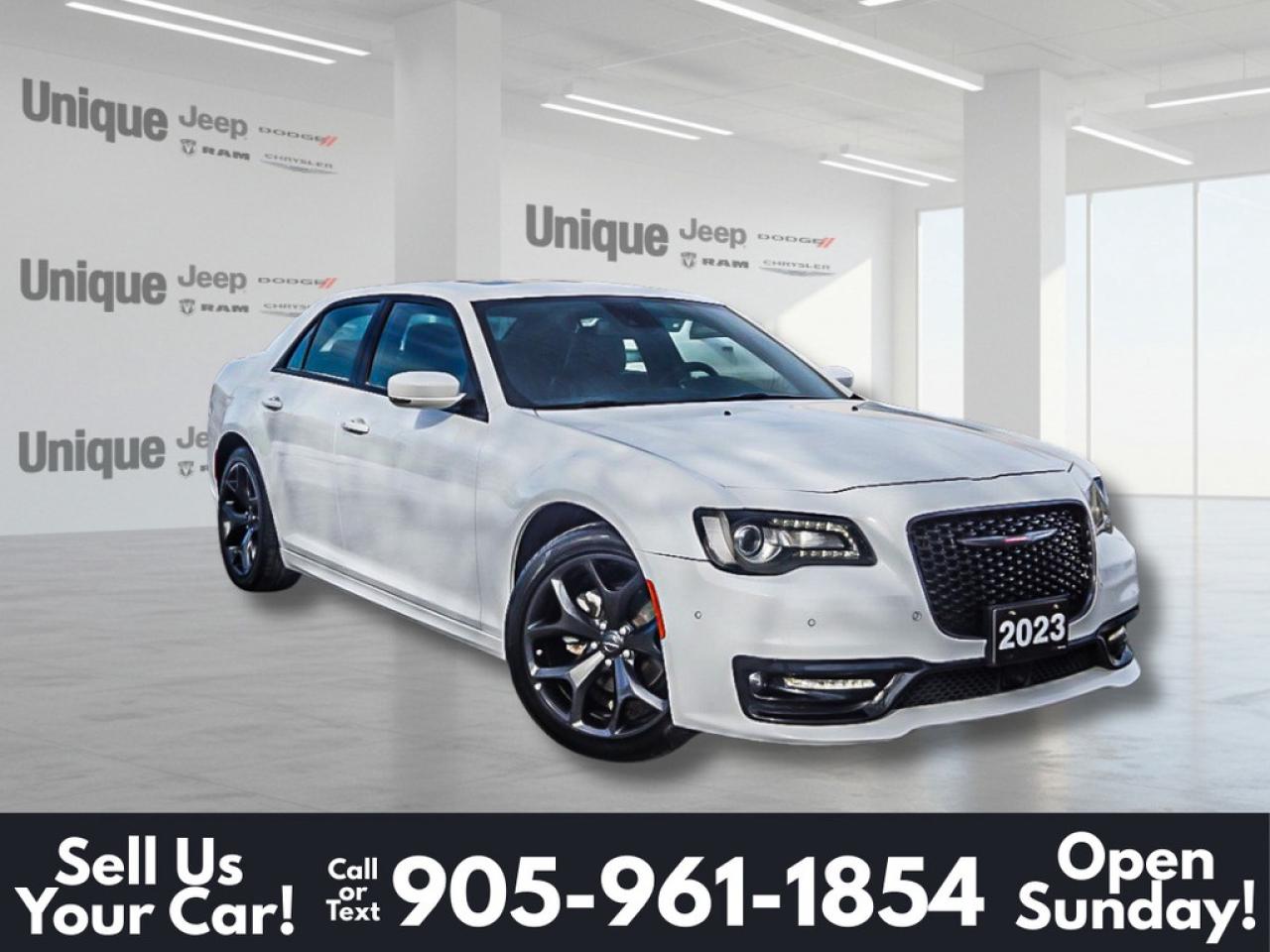 2023 Chrysler 300  Photo0