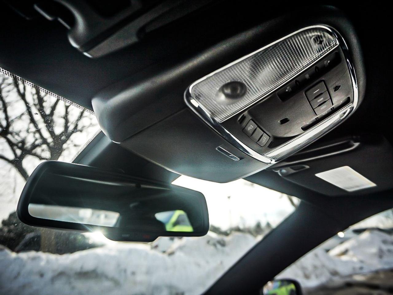 2023 Chrysler 300  Photo