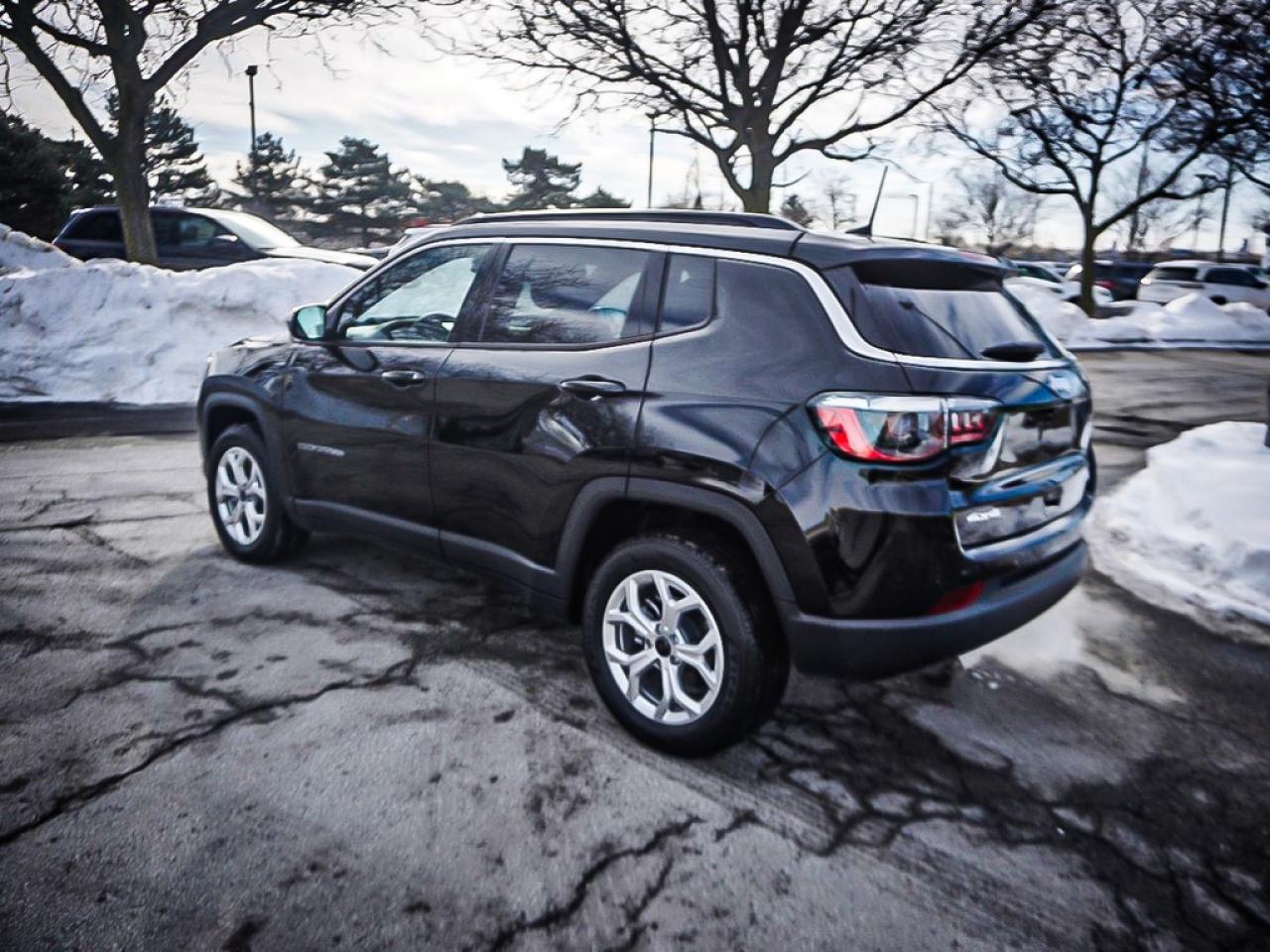 2025 Jeep Compass  Photo