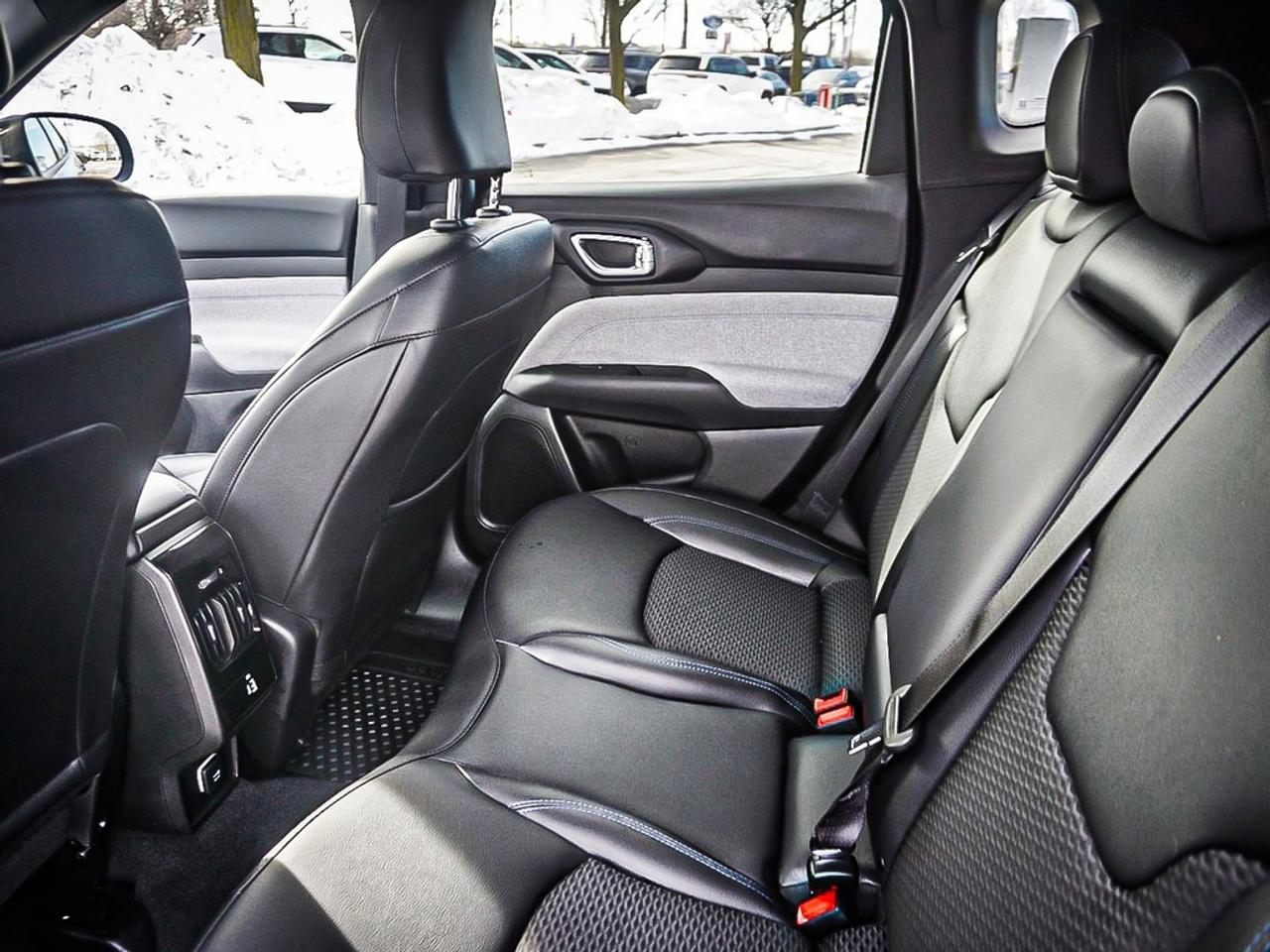 2025 Jeep Compass  Photo