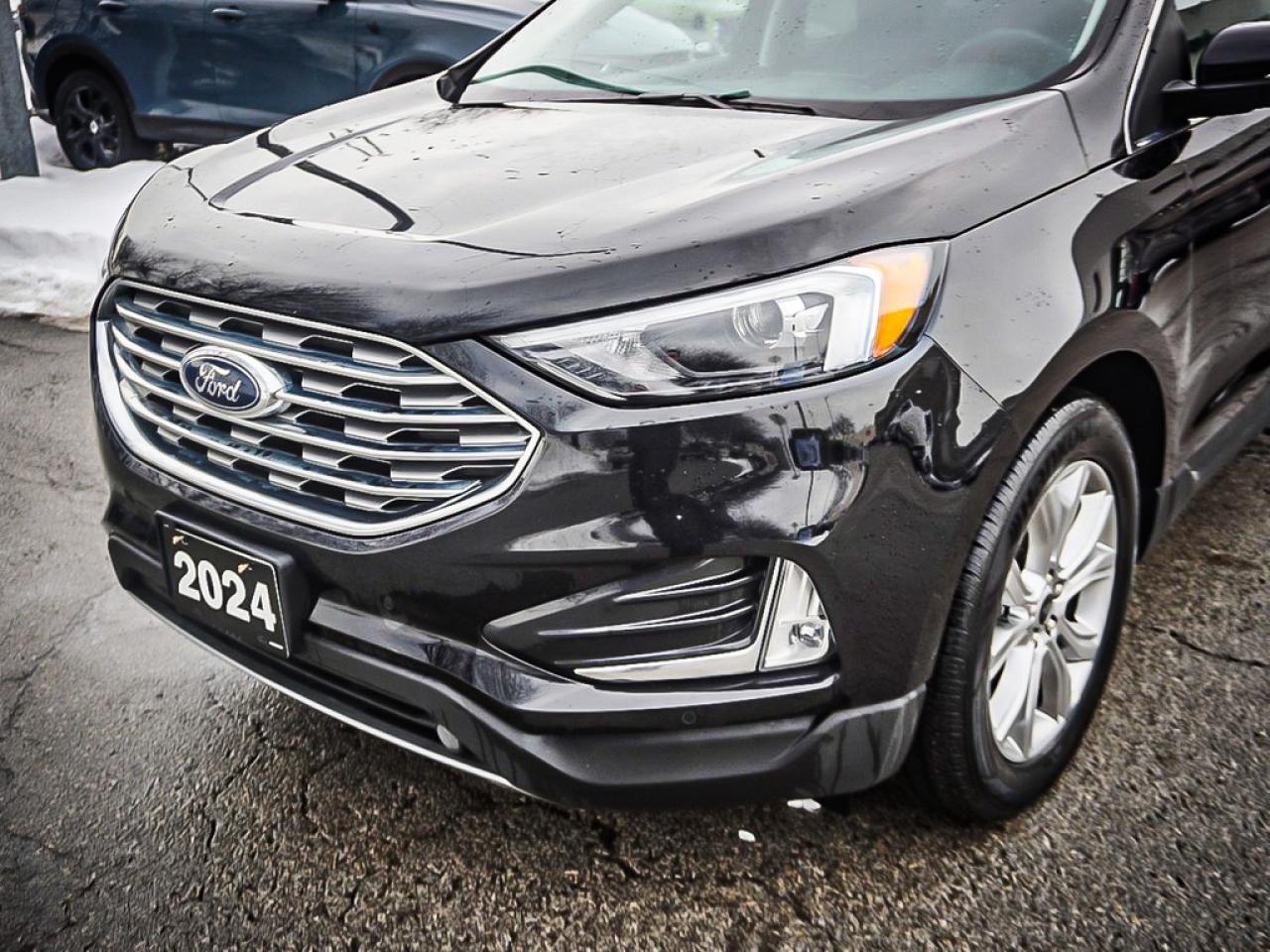 2024 Ford Edge  Photo3