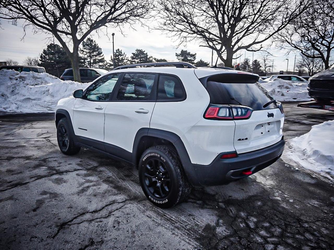 2021 Jeep Cherokee  Photo