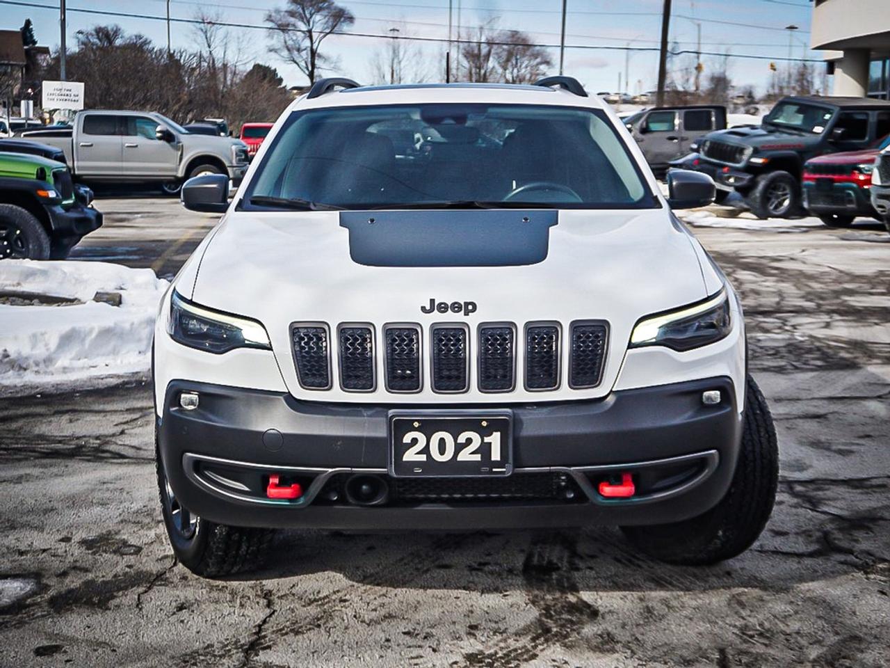 2021 Jeep Cherokee  Photo2