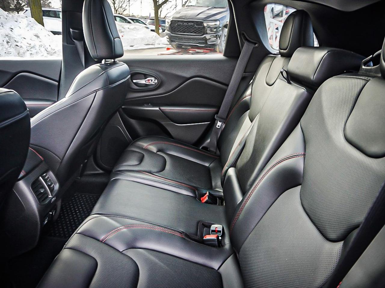 2021 Jeep Cherokee  Photo