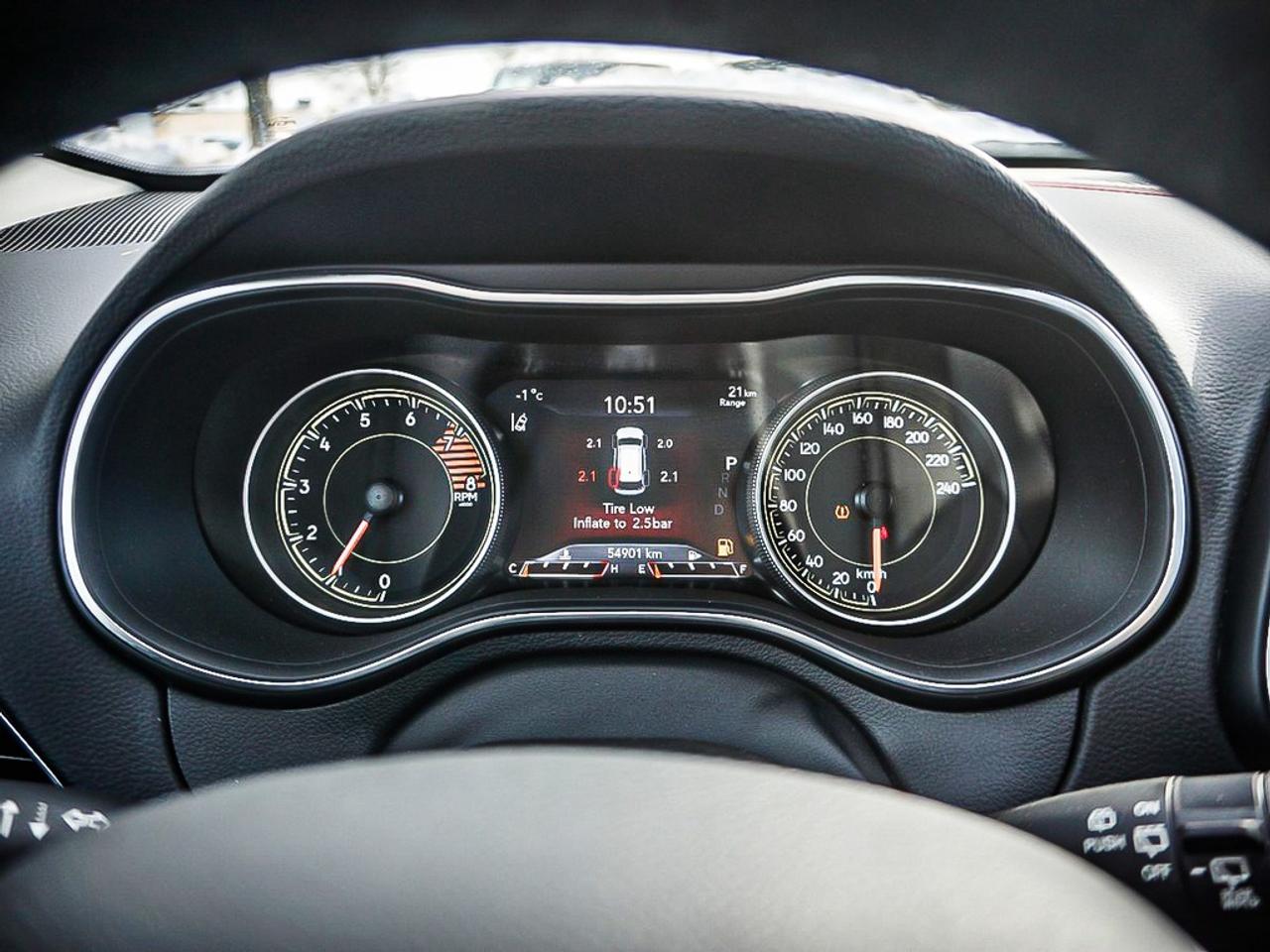 2021 Jeep Cherokee  Photo