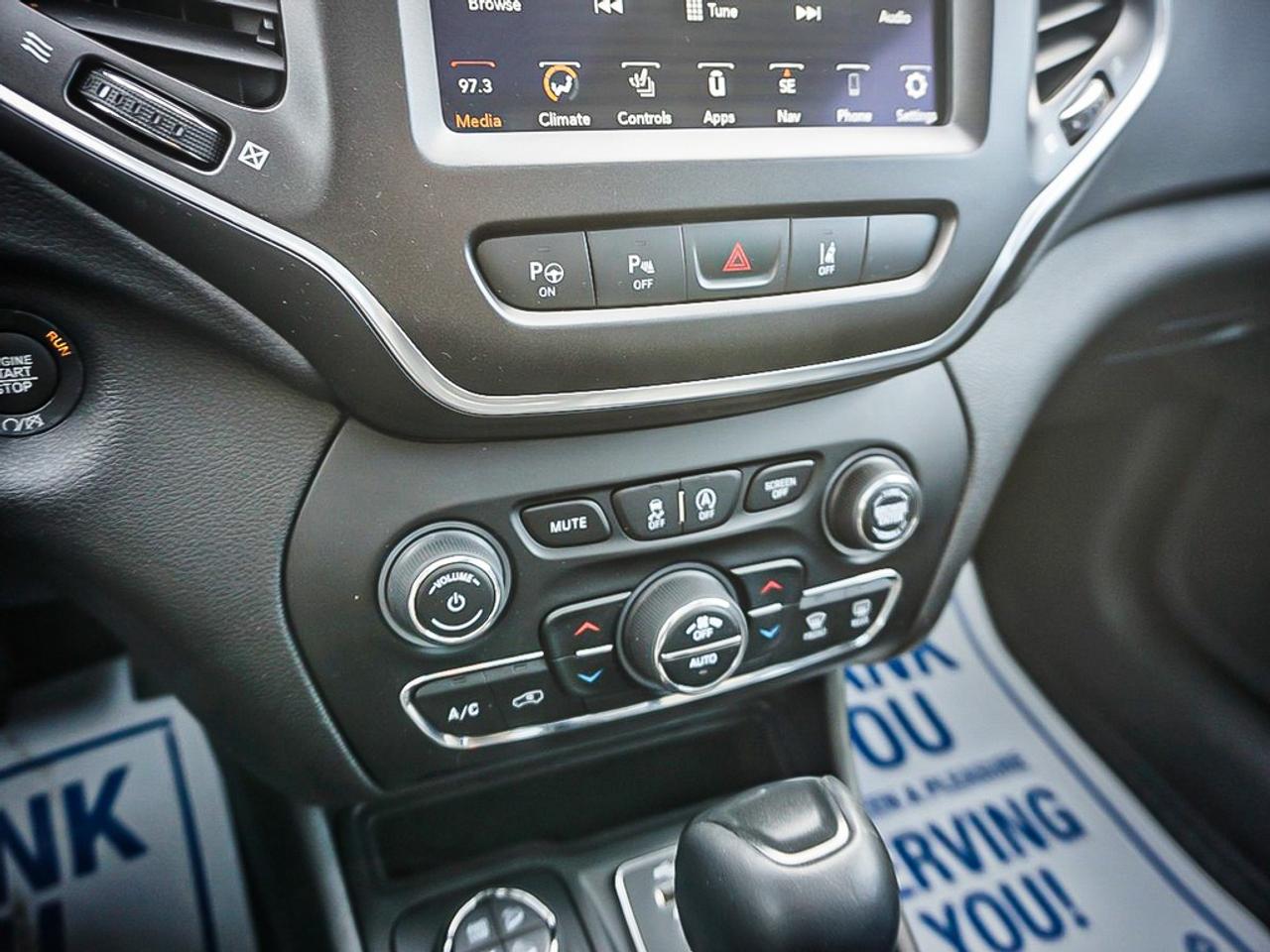2021 Jeep Cherokee  Photo