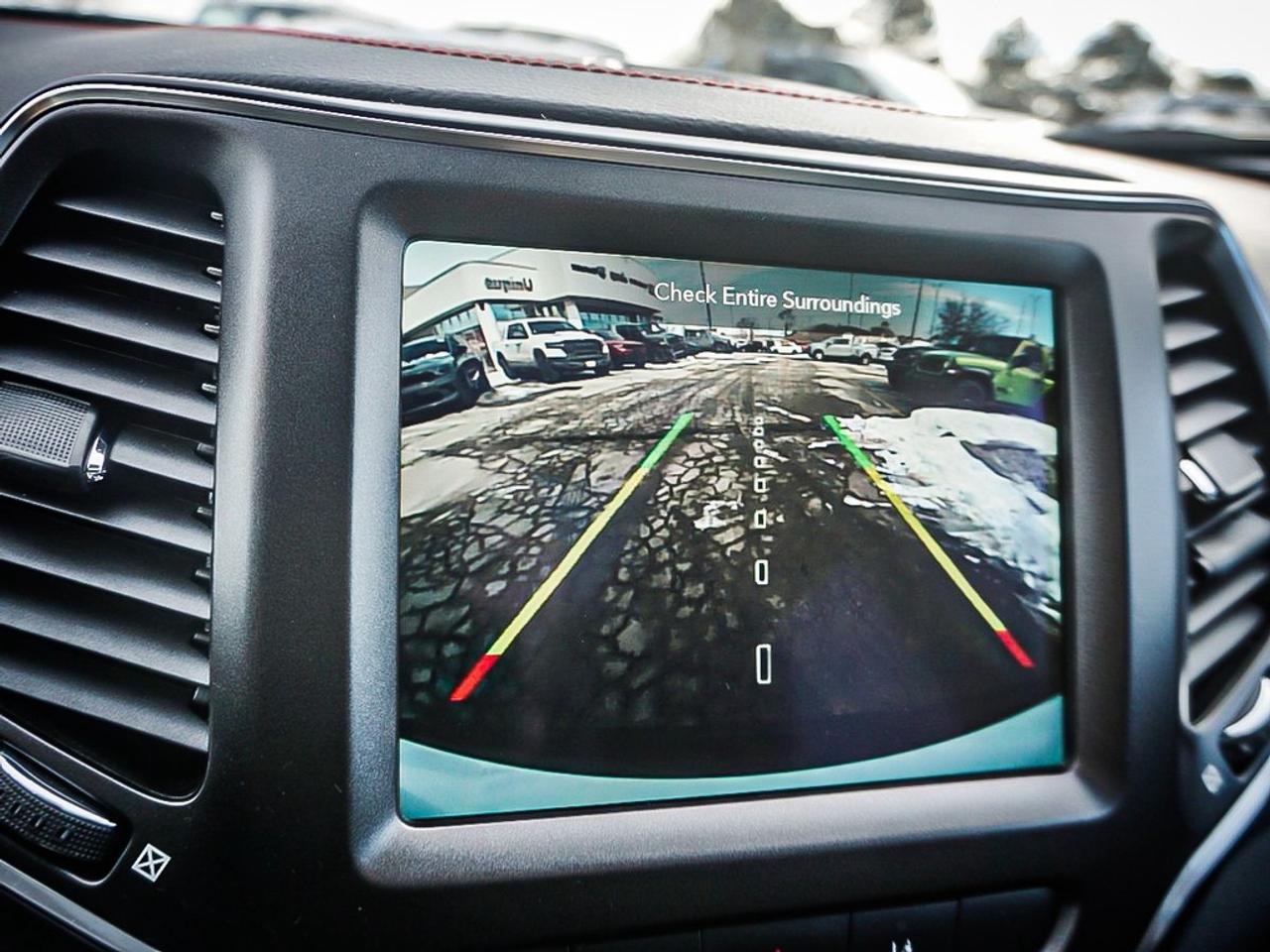 2021 Jeep Cherokee  Photo