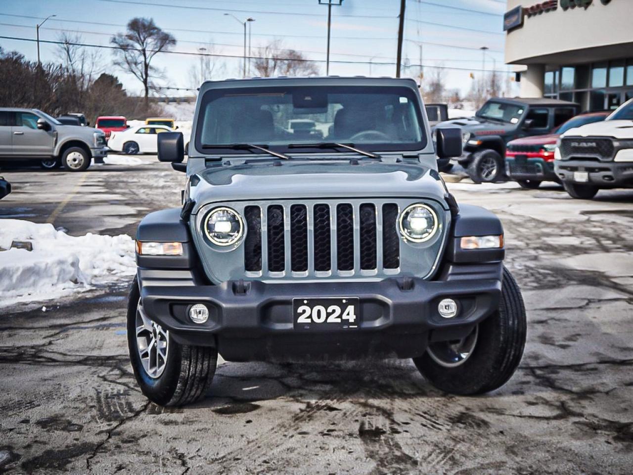 2024 Jeep Wrangler  Photo2