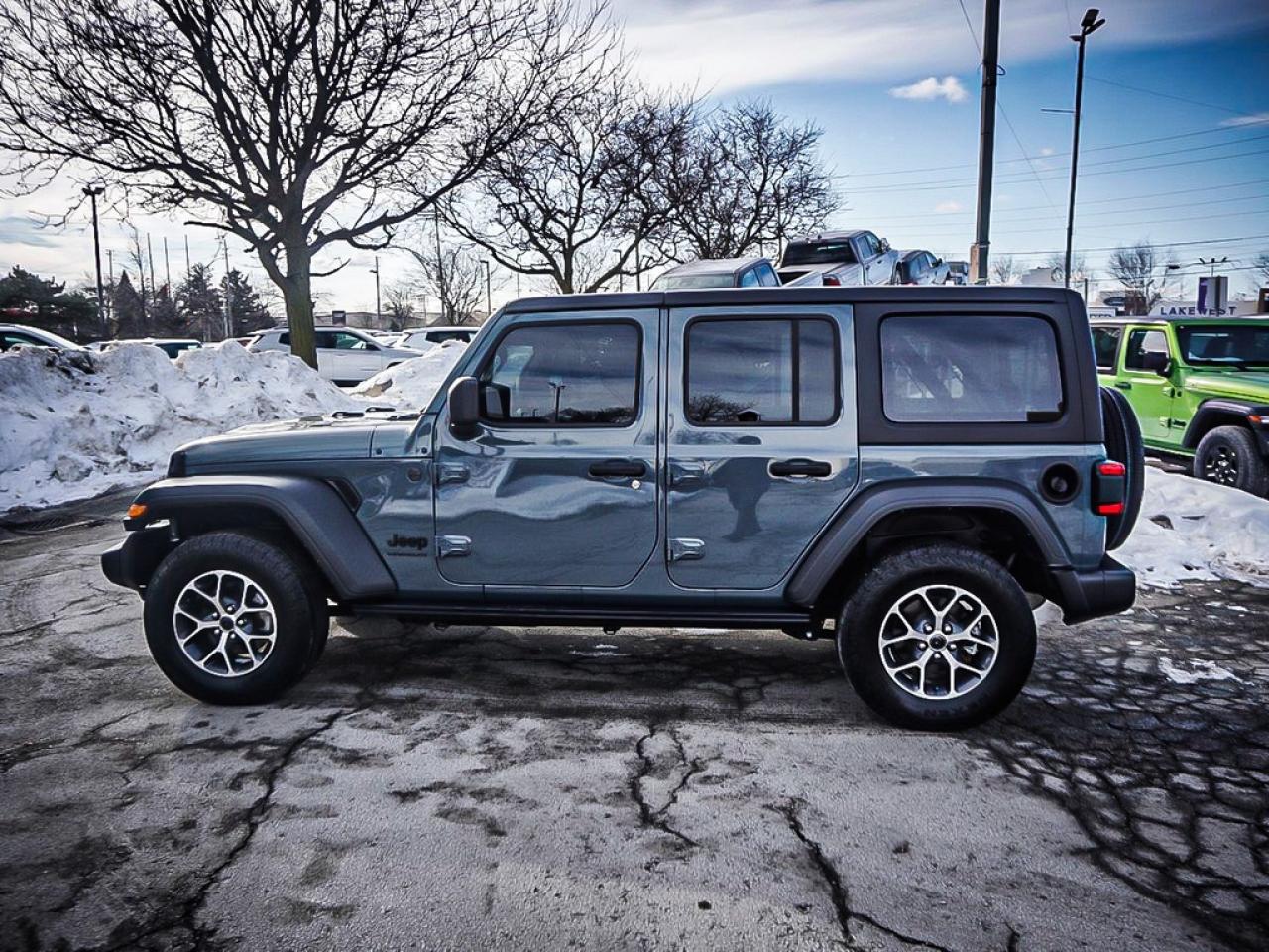 2024 Jeep Wrangler  Photo