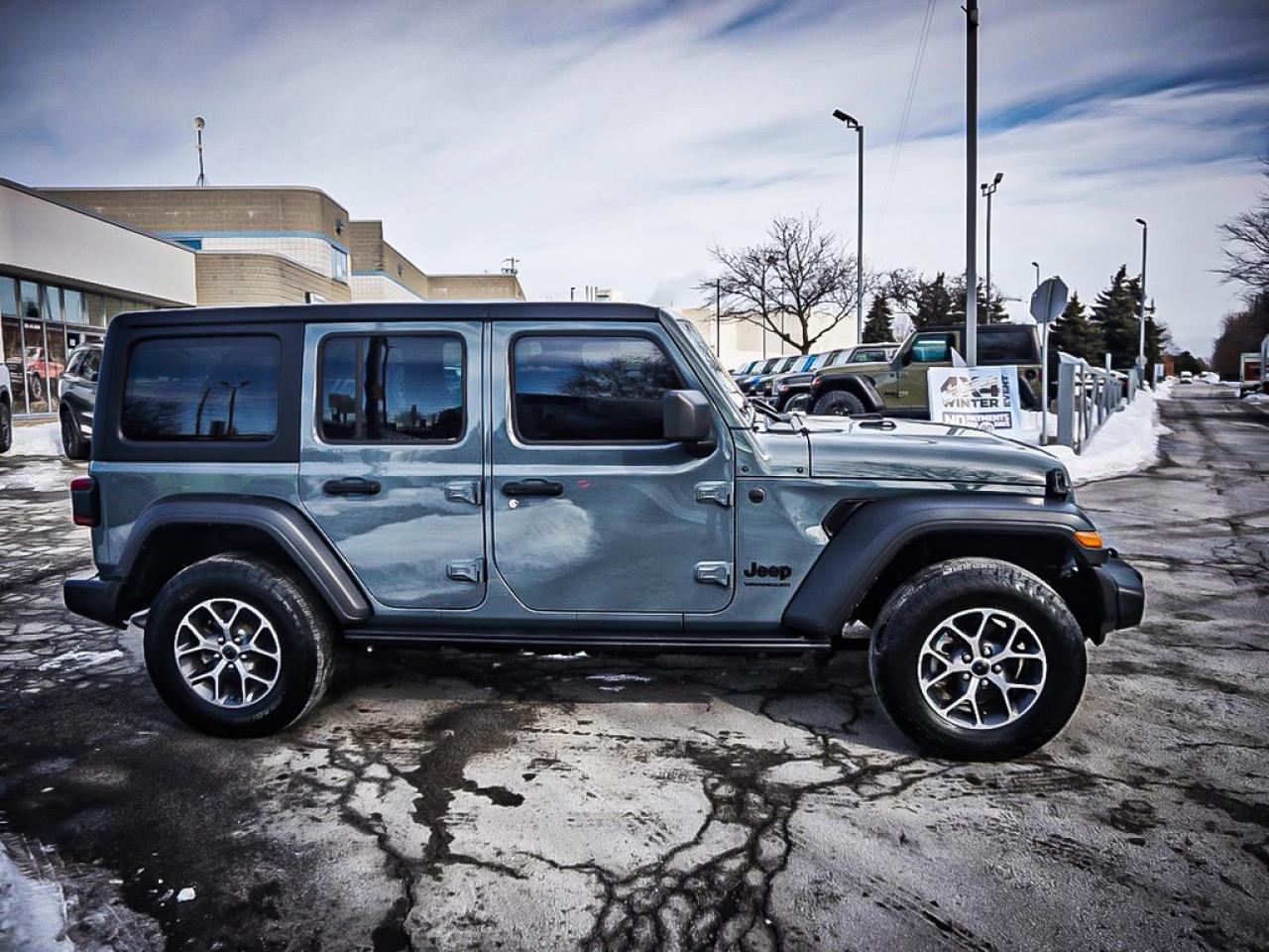 2024 Jeep Wrangler  Photo