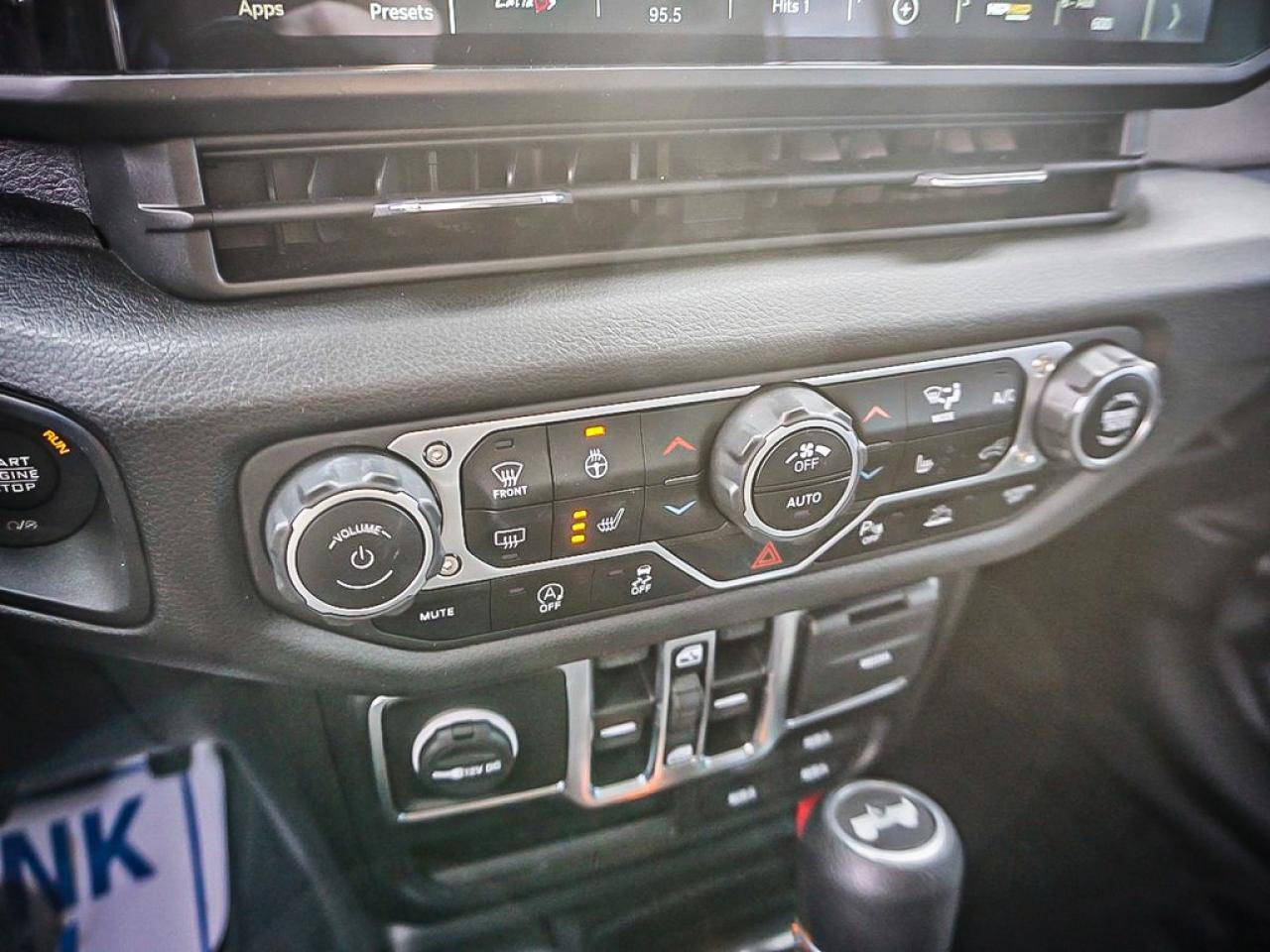 2024 Jeep Wrangler  Photo