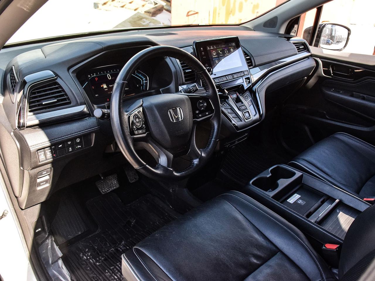 2022 Honda Odyssey Touring Photo