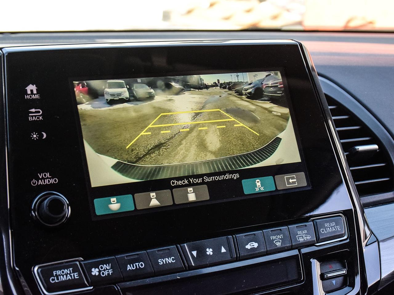 2022 Honda Odyssey Touring Photo