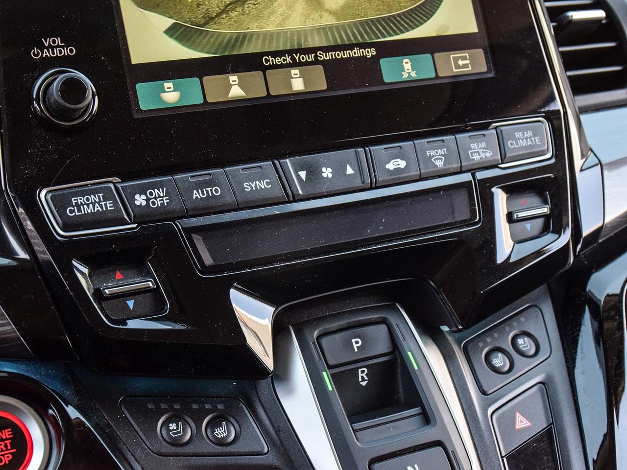 2022 Honda Odyssey Touring Photo