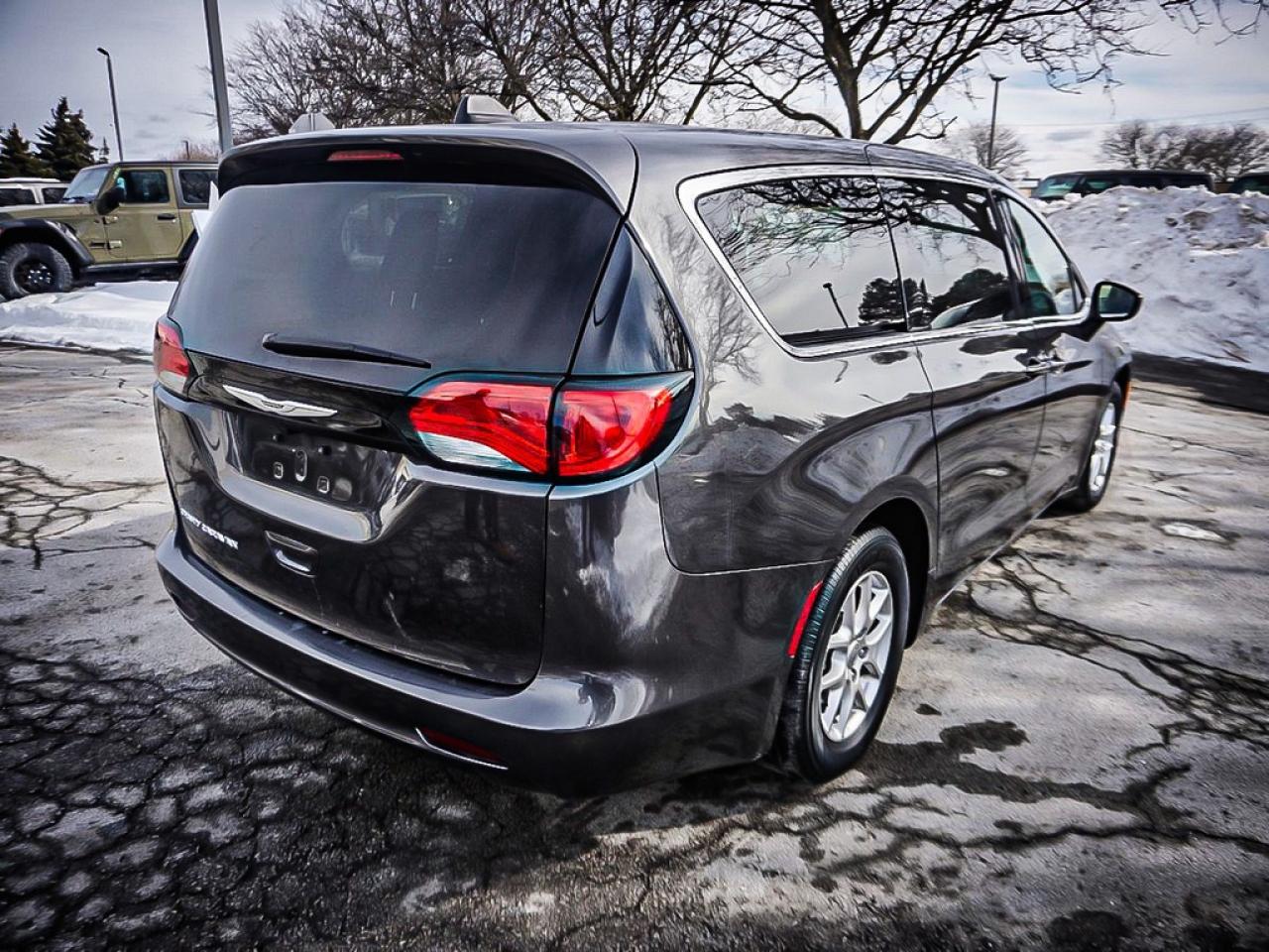 2023 Chrysler Grand Caravan  Photo