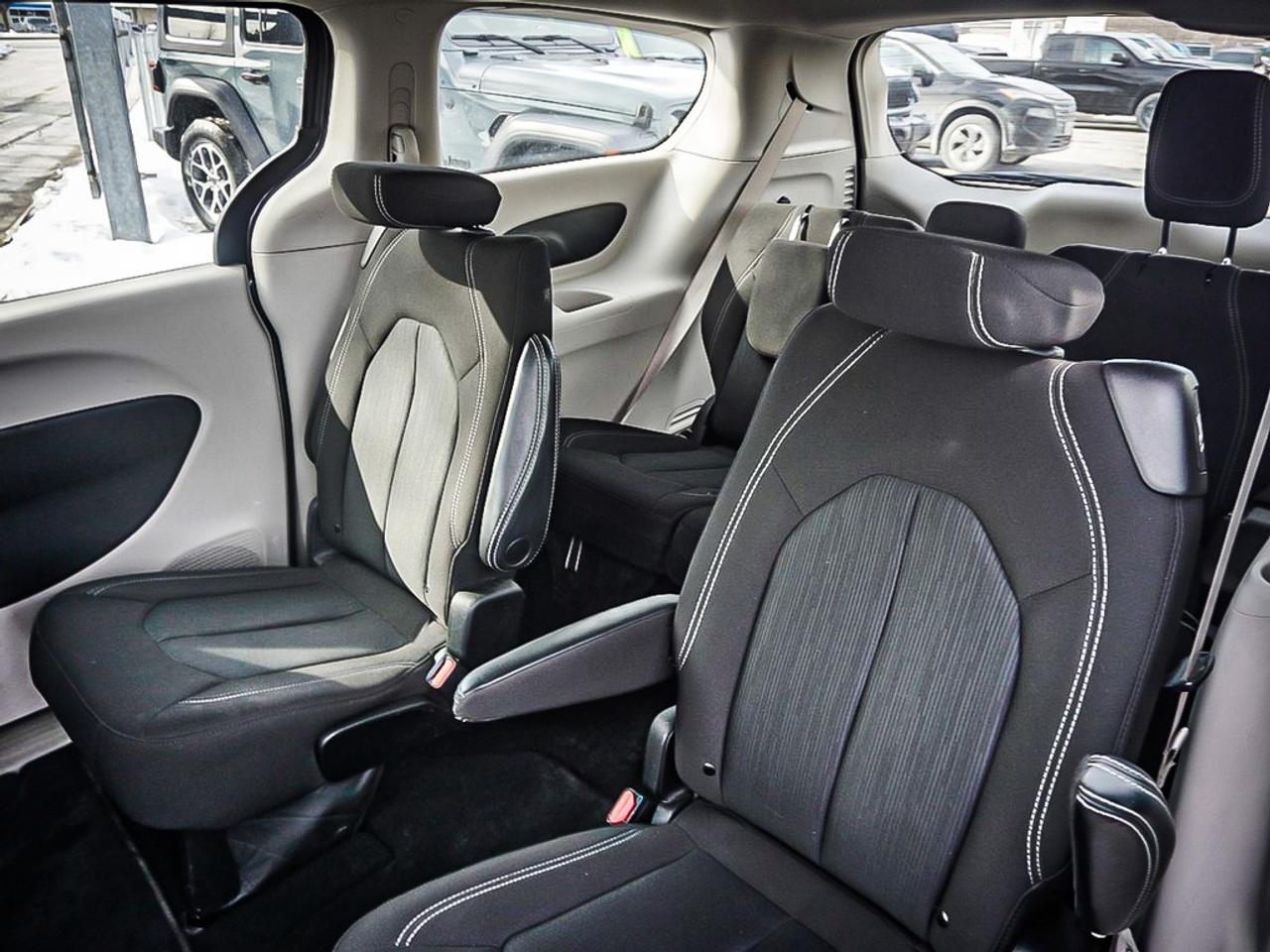 2023 Chrysler Grand Caravan  Photo
