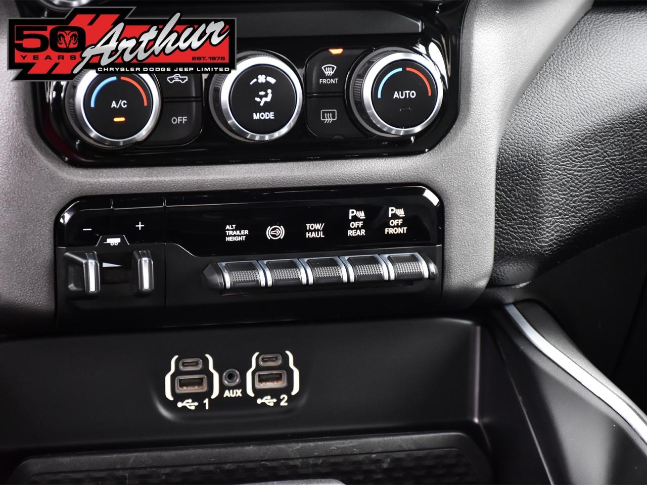 2021 RAM 2500 BIG HORN CREW CAB NIGHT EDITION 4X4 Photo