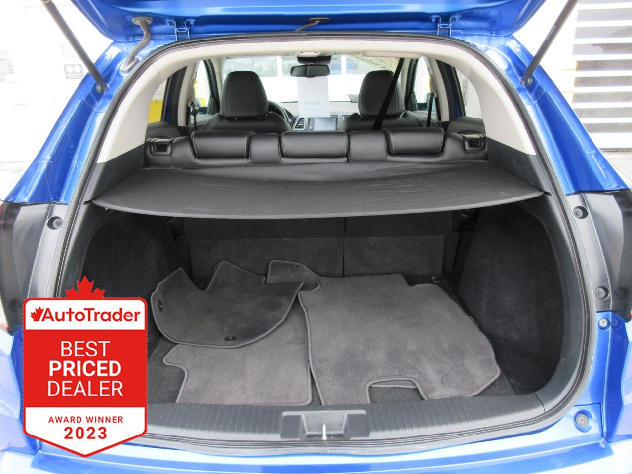 2022 Honda HR-V Touring 4dr All-Wheel Drive Photo