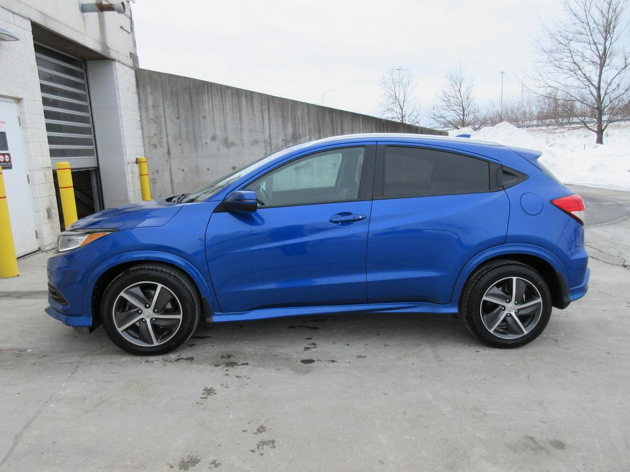 2022 Honda HR-V Touring 4dr All-Wheel Drive Photo