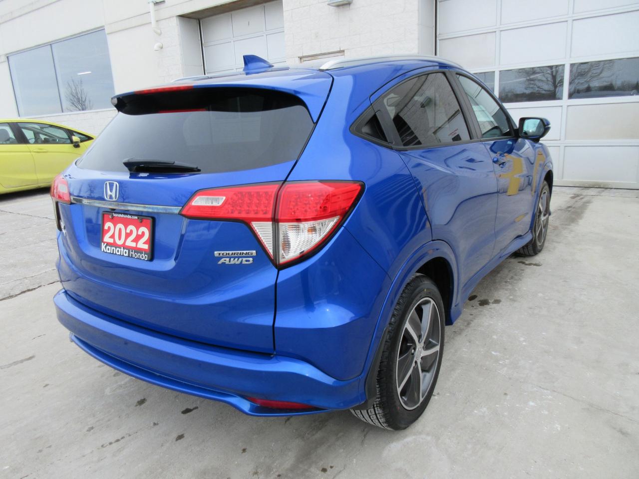 2022 Honda HR-V Touring 4dr All-Wheel Drive Photo