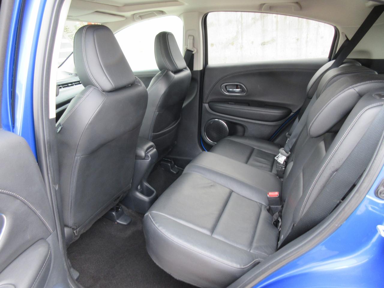 2022 Honda HR-V Touring 4dr All-Wheel Drive Photo