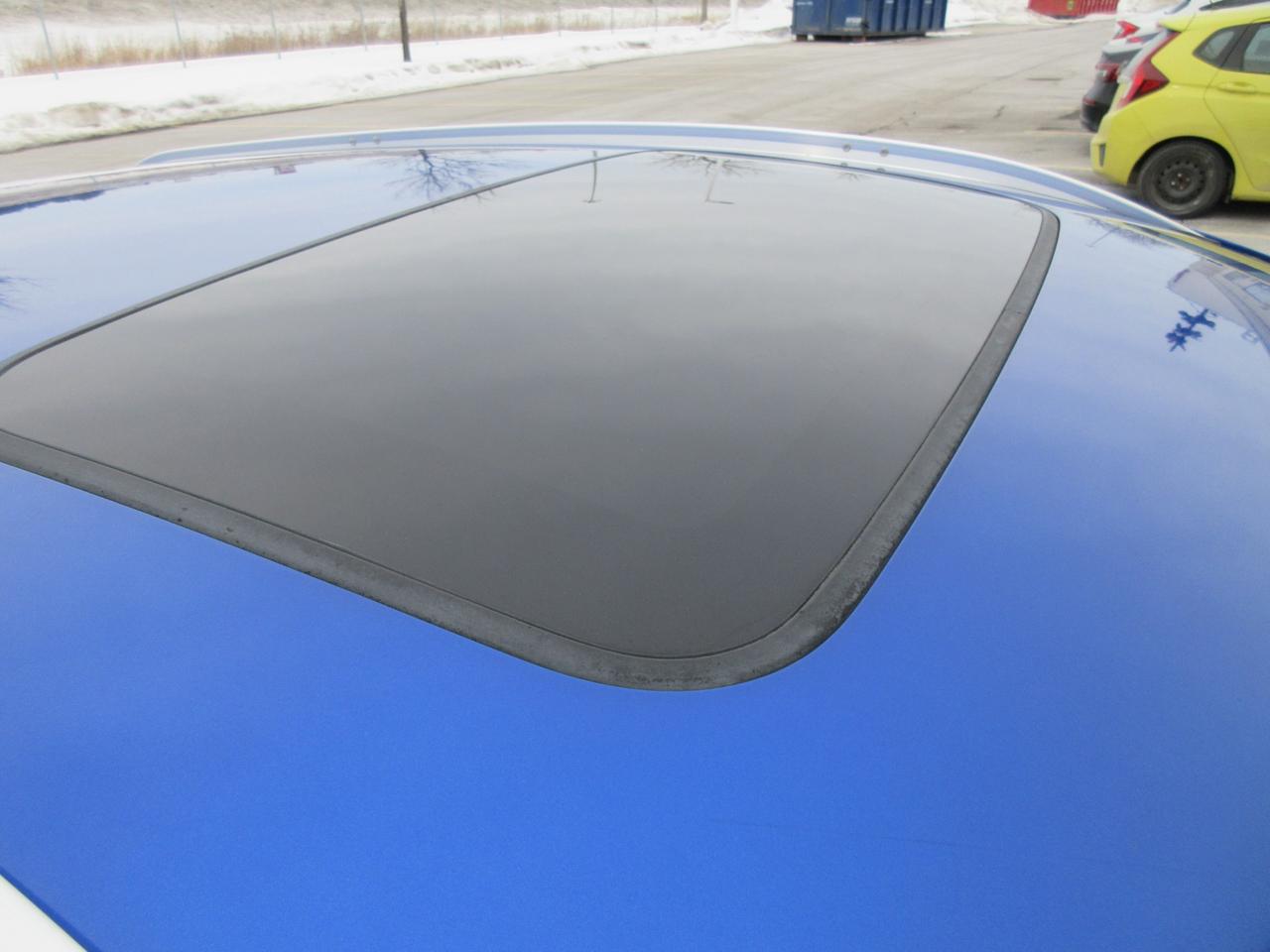 2022 Honda HR-V Touring 4dr All-Wheel Drive Photo