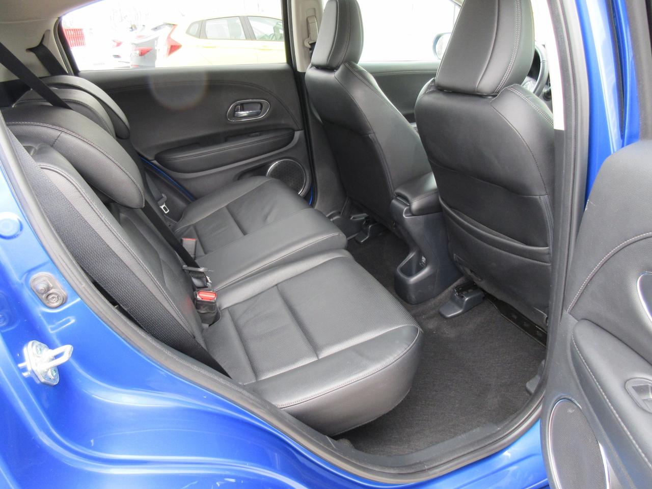 2022 Honda HR-V Touring 4dr All-Wheel Drive Photo