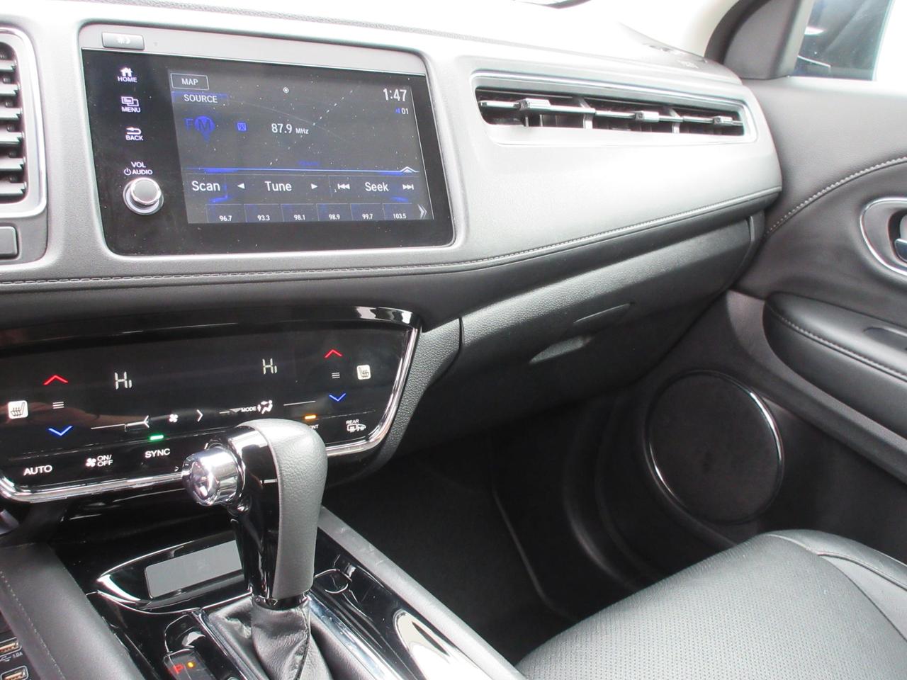 2022 Honda HR-V Touring 4dr All-Wheel Drive Photo