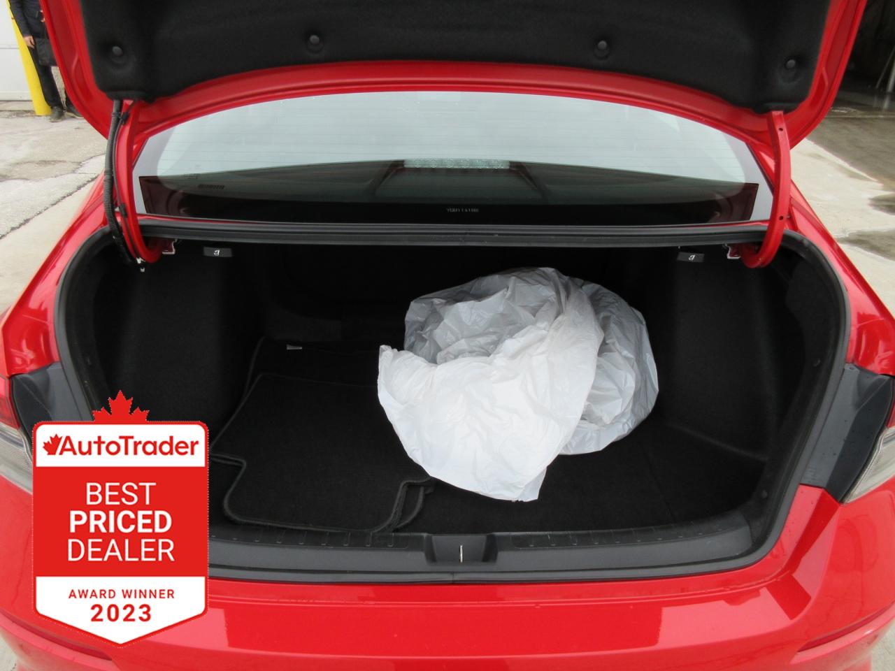 2023 Honda Civic Touring 4dr Sedan Photo