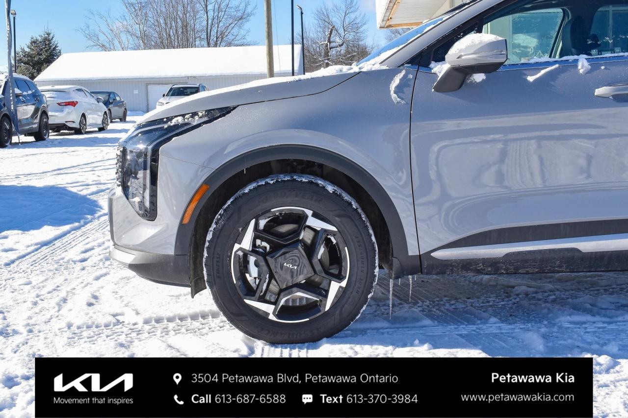 2026 Kia Sportage EX 4dr All-wheel Drive Photo2