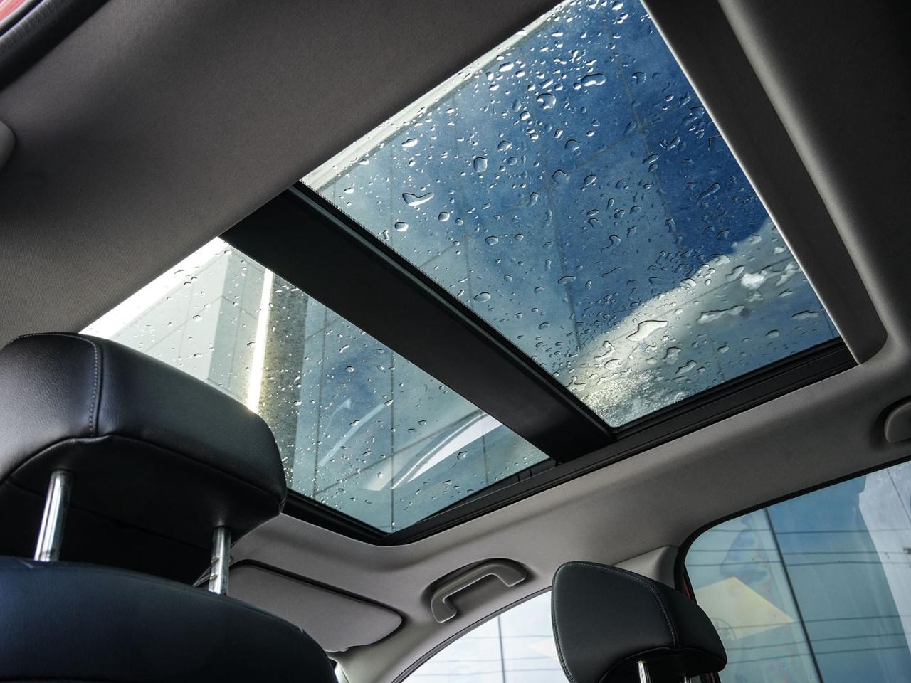 2019 Honda CR-V Touring Photo