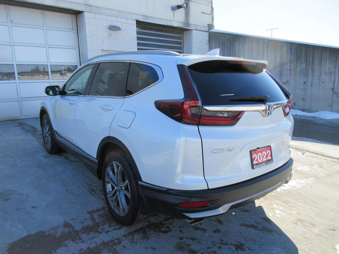 2022 Honda CR-V Touring 4dr All-wheel Drive Photo