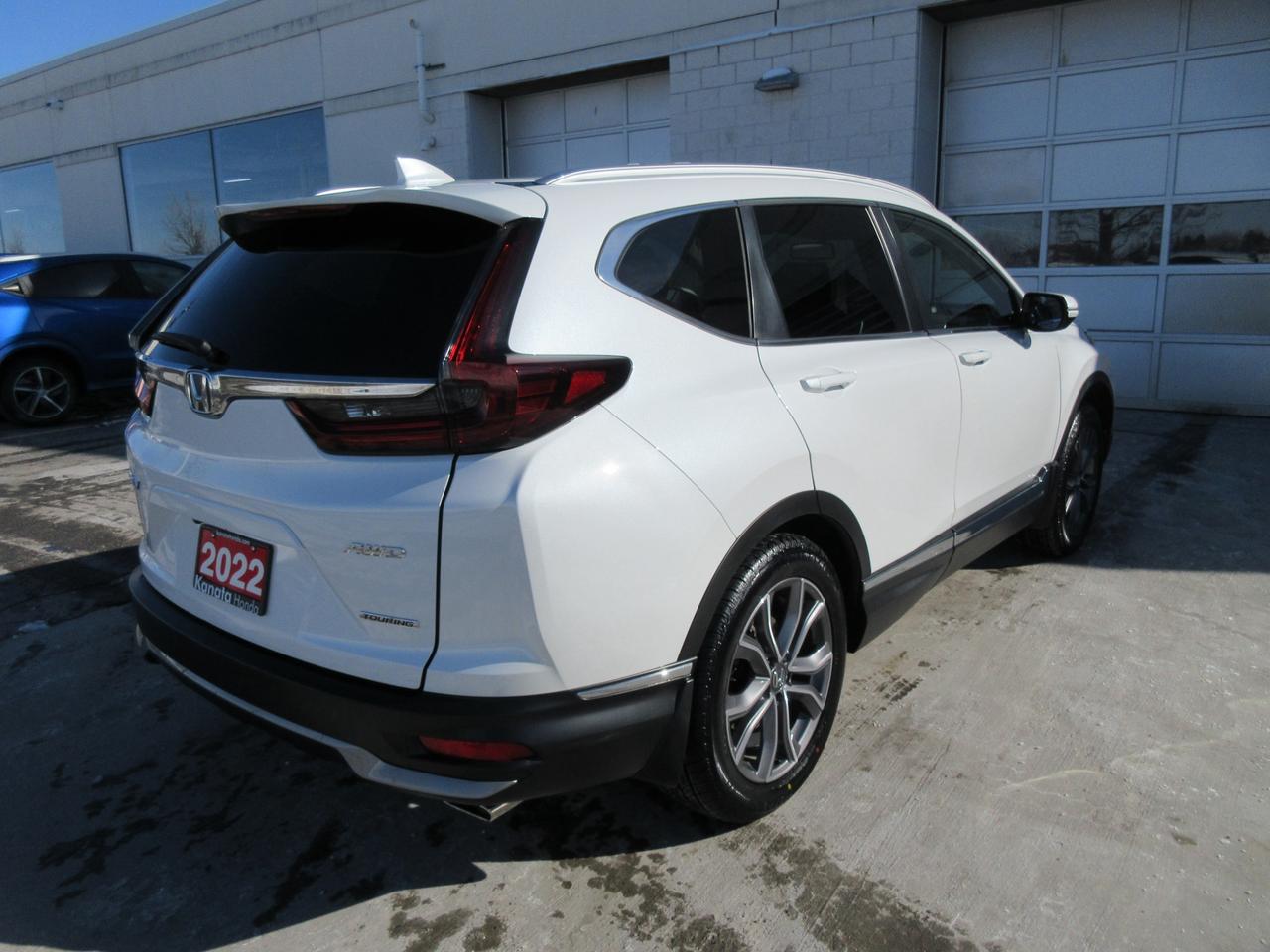 2022 Honda CR-V Touring 4dr All-wheel Drive Photo