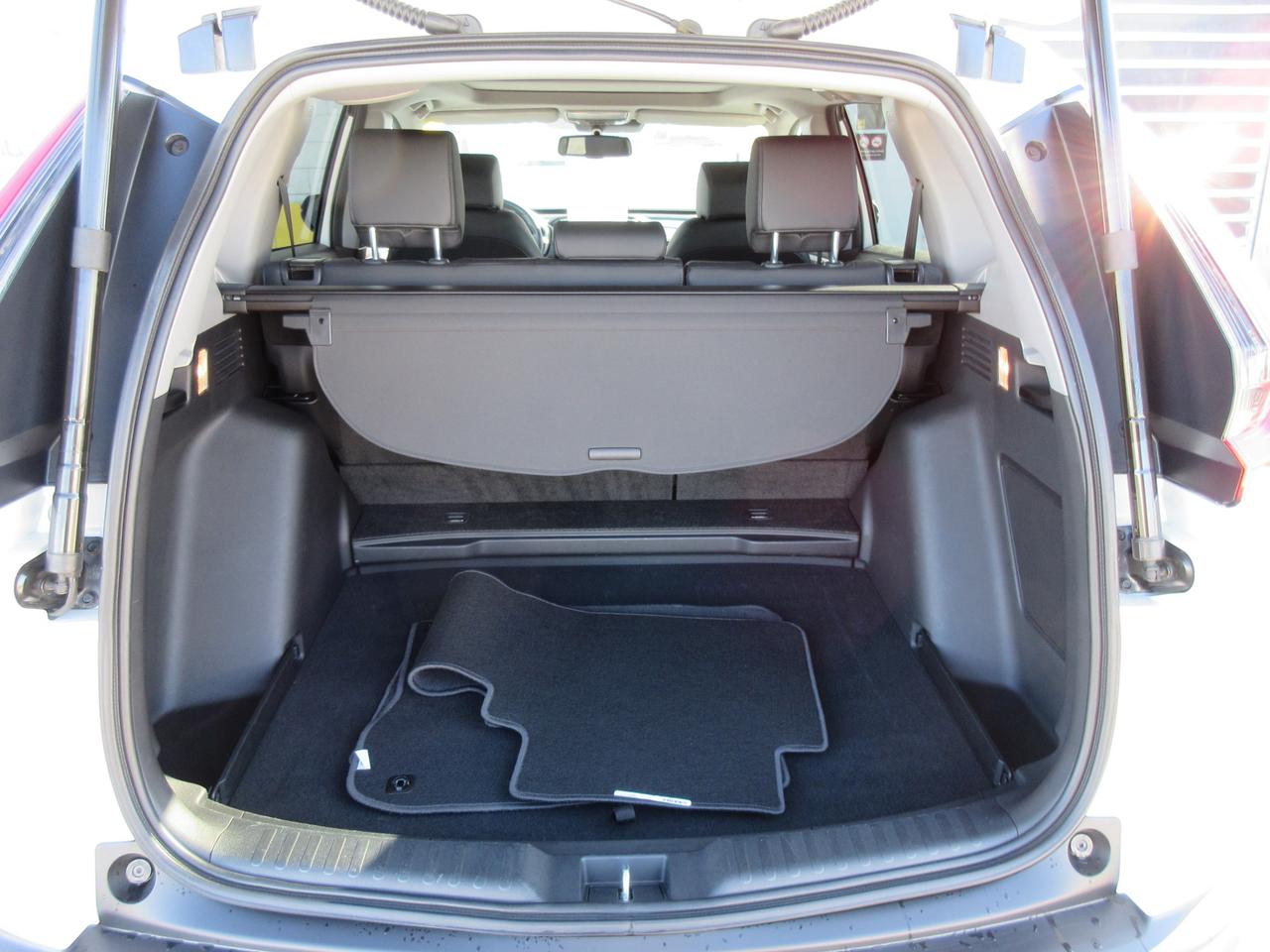 2022 Honda CR-V Touring 4dr All-wheel Drive Photo