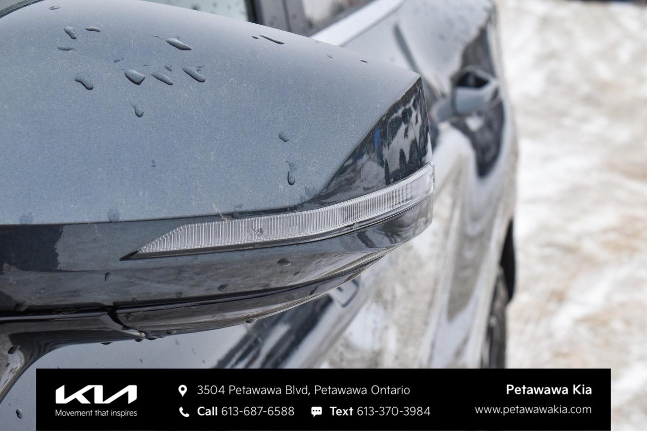 2026 Kia Sportage EX Premium w/Red Interior 4dr All-Wheel Drive Photo3