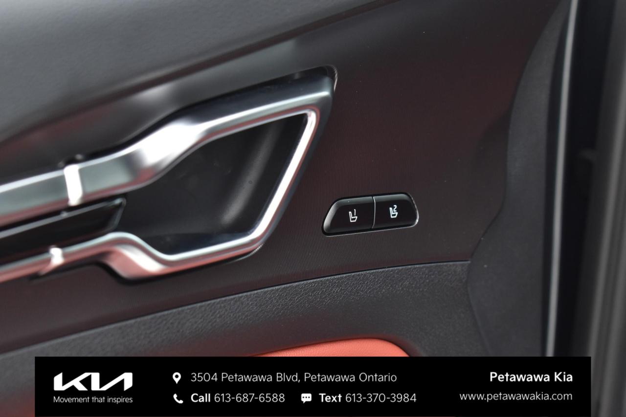 2026 Kia Sportage EX Premium w/Red Interior 4dr All-Wheel Drive Photo