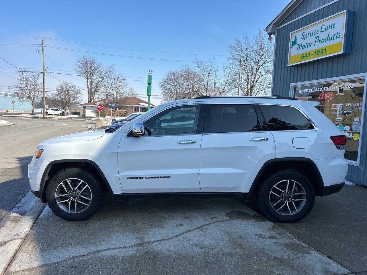2021 Jeep Grand Cherokee Limited  ** PRO - TECH ** TOW PKG. ** Photo2