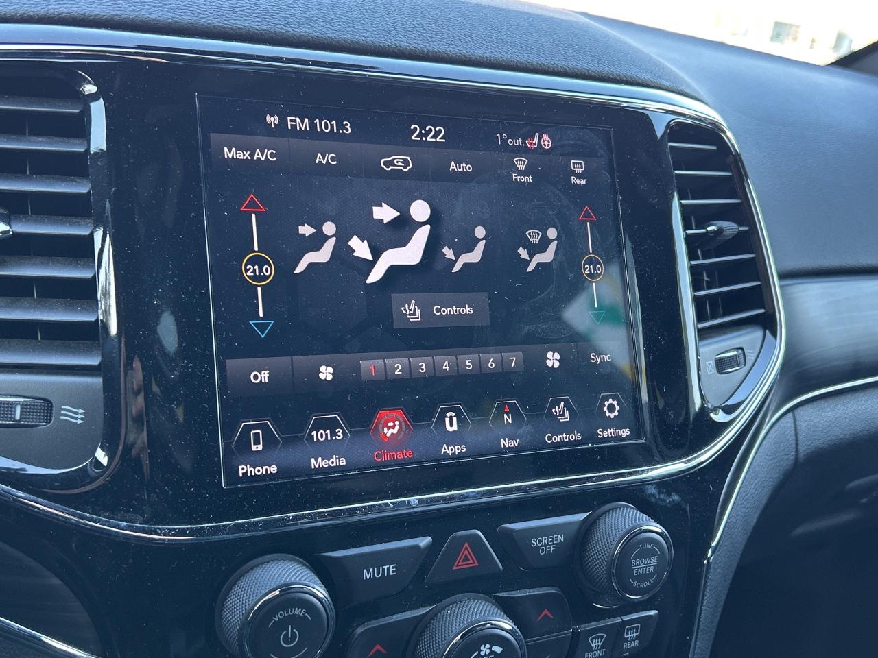 2021 Jeep Grand Cherokee Limited  ** PRO - TECH ** TOW PKG. ** Photo