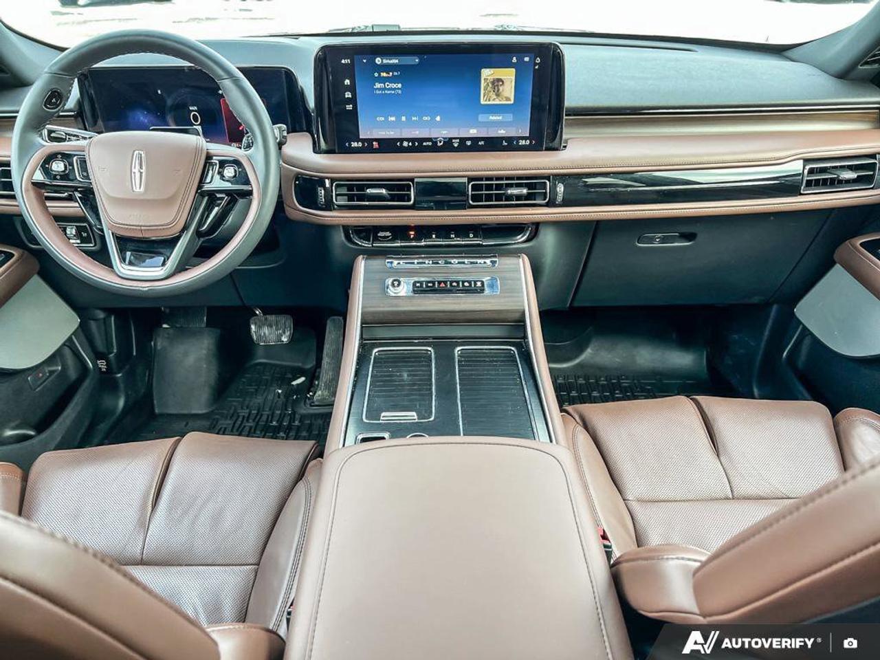 2025 Lincoln Aviator Reserve   HTD STEER WHEEL   HTD FRONT SEATS Photo